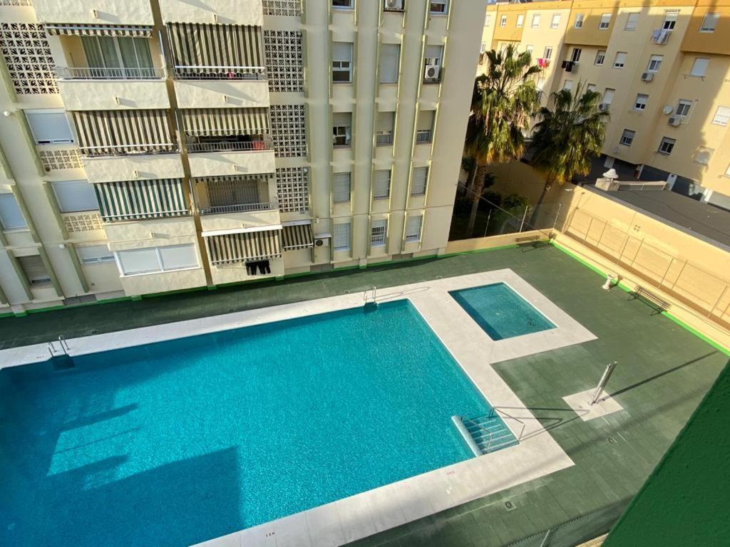 Amplio Piso En Centro De Torre Del Mar公寓 外观 照片